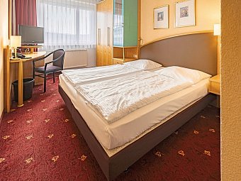 Ringberg Hotel - Wohnbeispiel Doppelzimmer Standard (Zimmercodierungen DG1 & FB1)