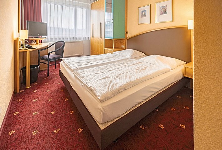 Ringberg Hotel - Wohnbeispiel Doppelzimmer Standard (Zimmercodierungen DG1 & FB1)