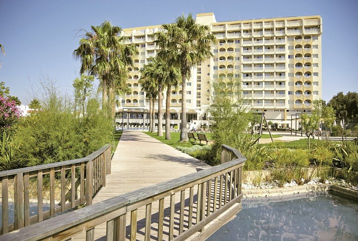 Ozadi Altura Beach Resort