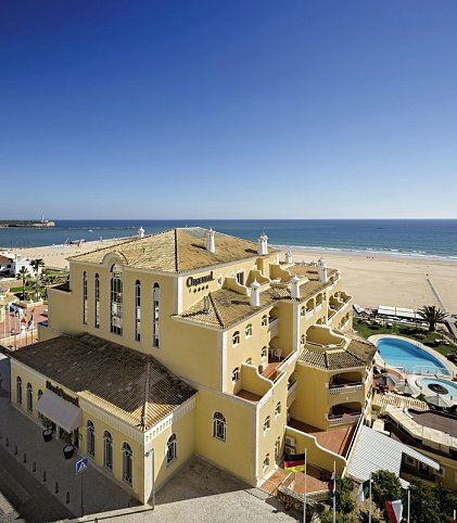AP Oriental Beach