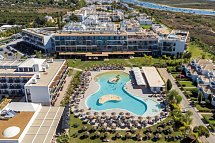AP Cabanas Beach & Nature