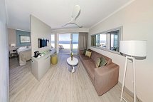Orca Praia - Wohnbeispiel Juniorsuite Meerblick (Zimmercodierungen JDM & JSM)