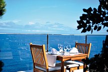 Madeira Regency Cliff