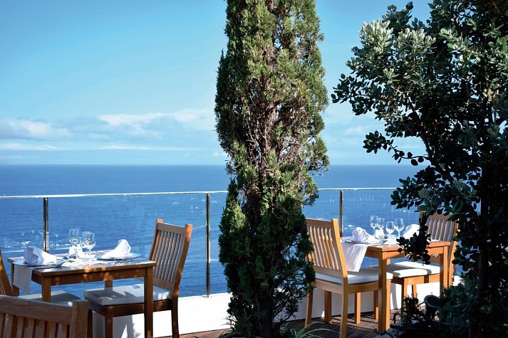 Madeira Regency Cliff