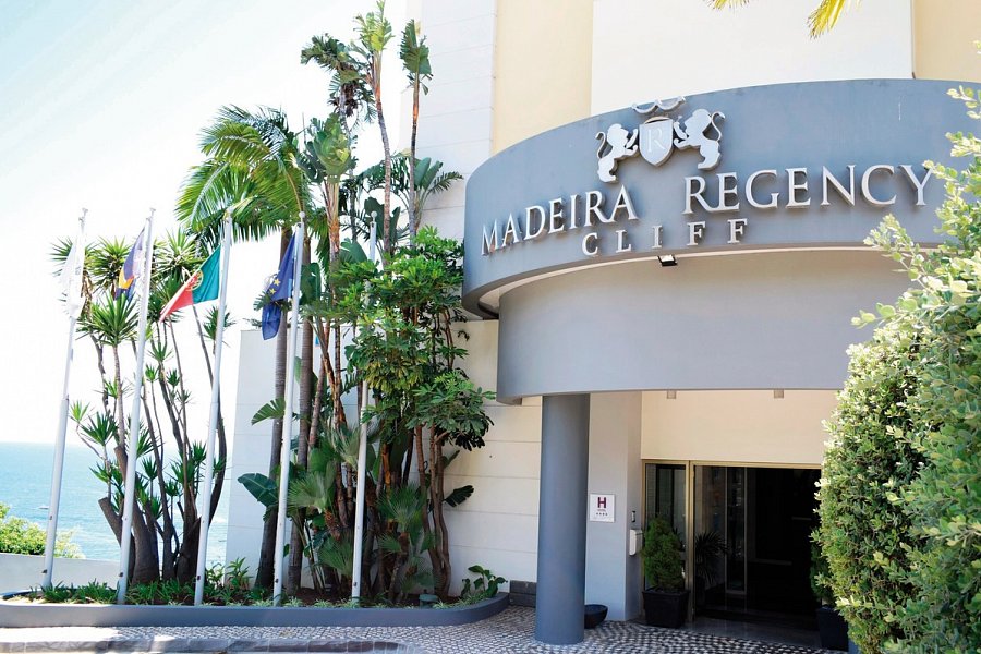 Madeira Regency Cliff