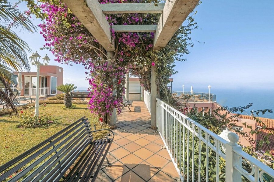Ocean Gardens