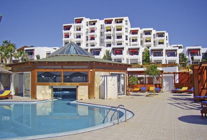 Marina Playa Suites