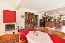 Villa Antares I & II