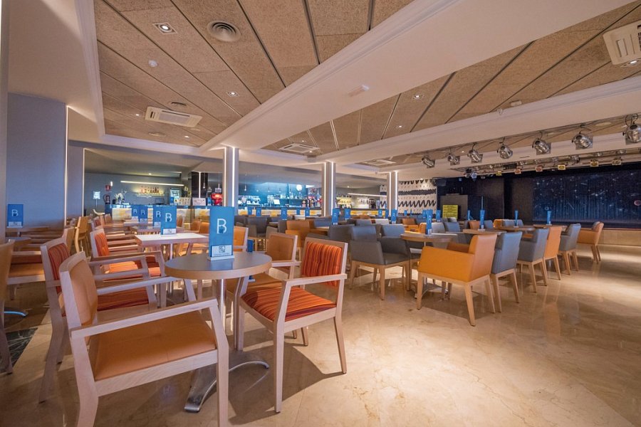 Golden Taurus Aquapark Resort - Bar „Ambigú“