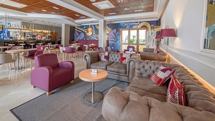 Golden Taurus Aquapark Resort - Cocktailbar „Habana“