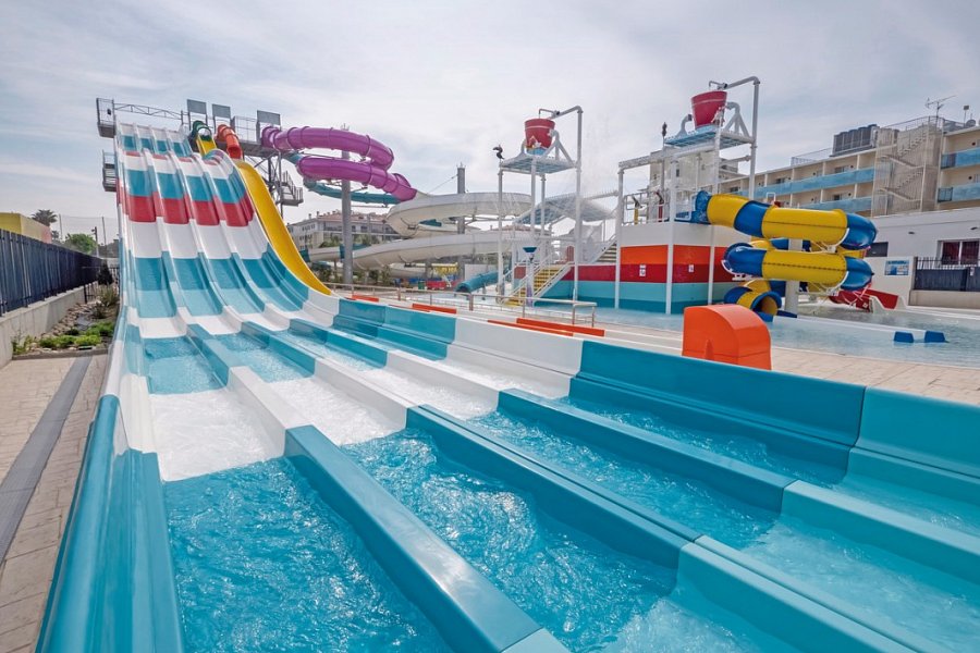 Golden Taurus Aquapark Resort