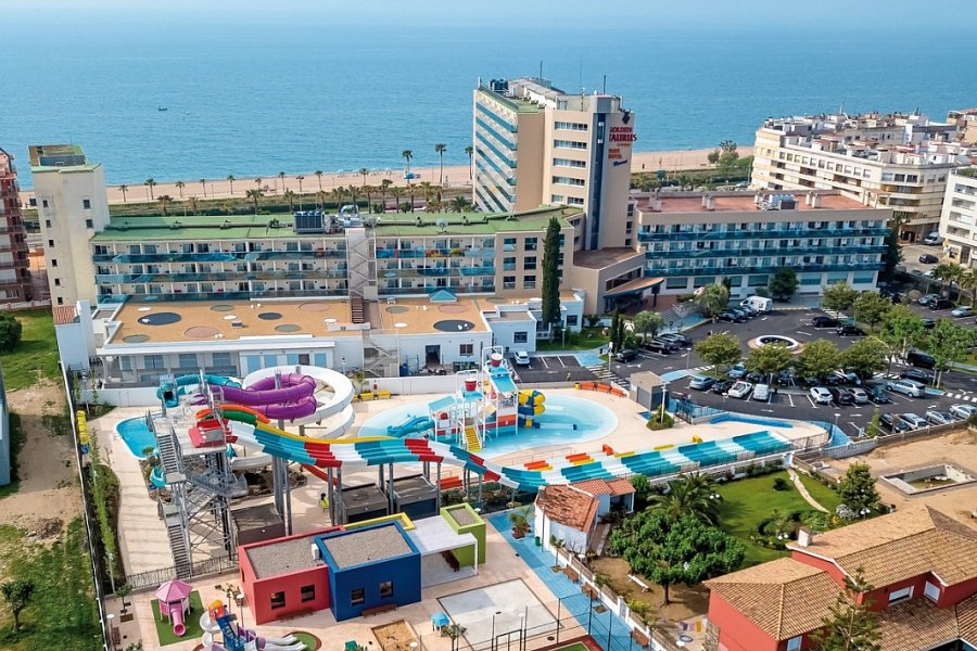 Golden Taurus Aquapark Resort