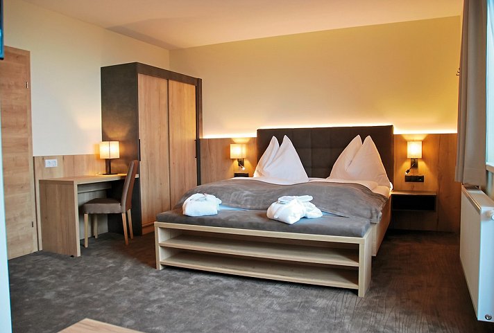 Hotel Restaurant Pariente - Wohnbeispiel Doppelzimmer Deluxe (Zimmercodierung DD1)