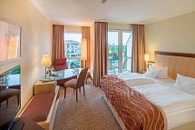 Best Western Premier Castanea Resort Hotel - Wohnbeispiel Doppelzimmer Deluxe Loggia (Zimmercodierung DD4)