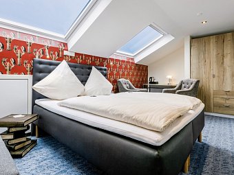 Hotel auf den Hummerklippen - Wohnbeispiel Doppelzimmer Inselseite (Zimmercodierungen DBL & D1L)