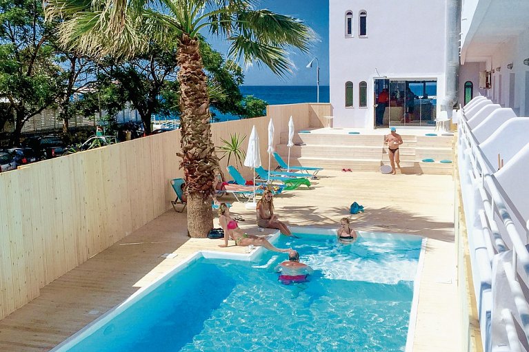 Azure Mare Hotel