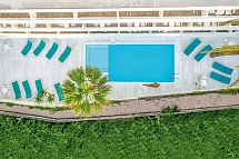 Azure Mare Hotel