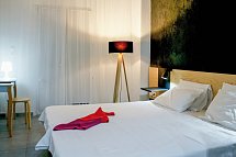 Azure Mare Hotel