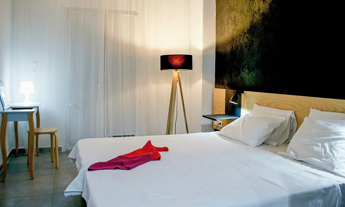 Azure Mare Hotel