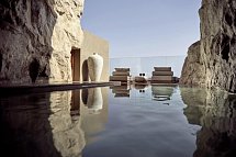 Acro Suites - A Wellbeing Resort - Wohnbeispiel Suite Meerblick Cave Privatpool (Zimmercodierung W1R)