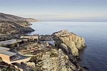 Acro Suites - A Wellbeing Resort