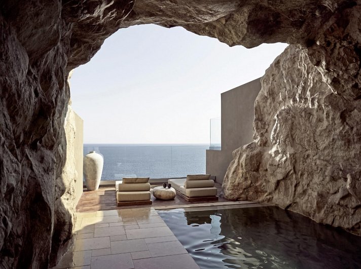Acro Suites - A Wellbeing Resort