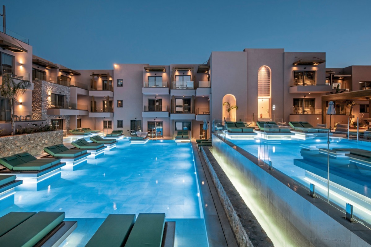 Paralos Venus Suites