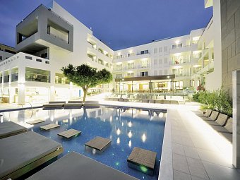 Atrium Ambiance