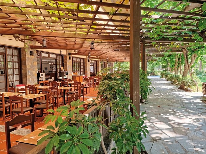 Apollonia Beach Resort & Spa