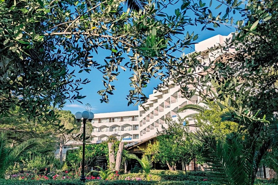 Apollonia Beach Resort & Spa