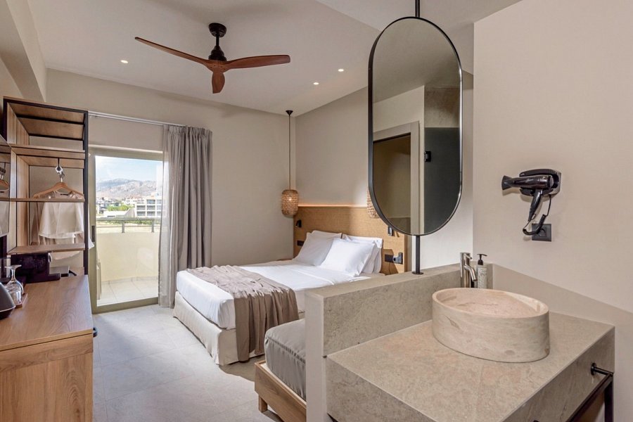 Neptuno Beach - Wohnbeispiel Doppelzimmer Premium seitl. Meerblick (Zimmercodierung DMN)