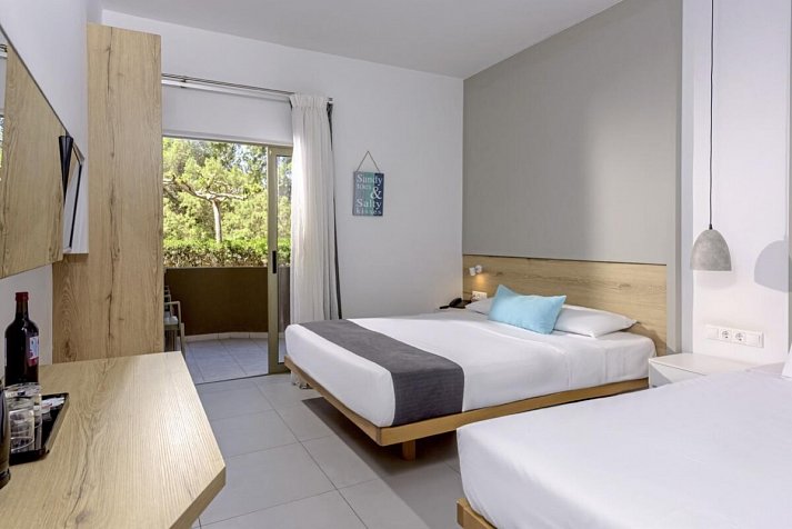 Neptuno Beach - Wohnbeispiel Doppelzimmer Superior seitl. Meerblick (Zimmercodierung DSN)