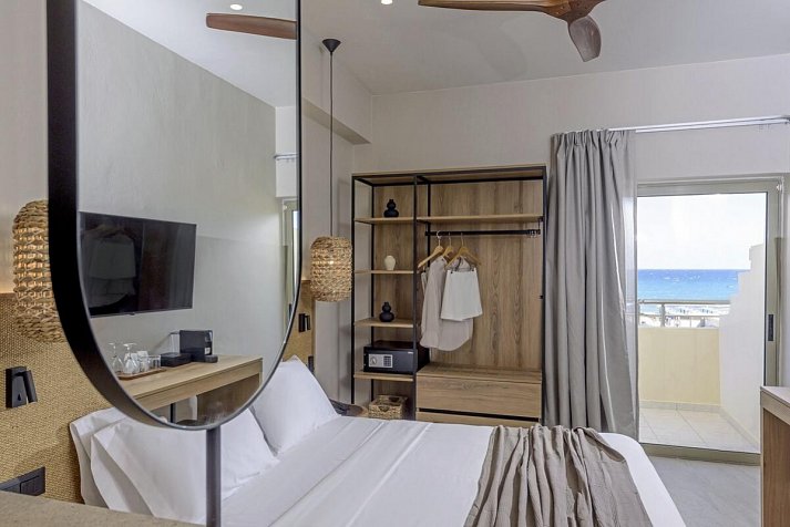 Neptuno Beach - Wohnbeispiel Doppelzimmer Premium seitl. Meerblick (Zimmercodierung DMN)