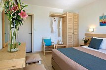 Coriva Beach - Wohnbeispiel Doppelzimmer Gartenblick (Zimmercodierung DBG)