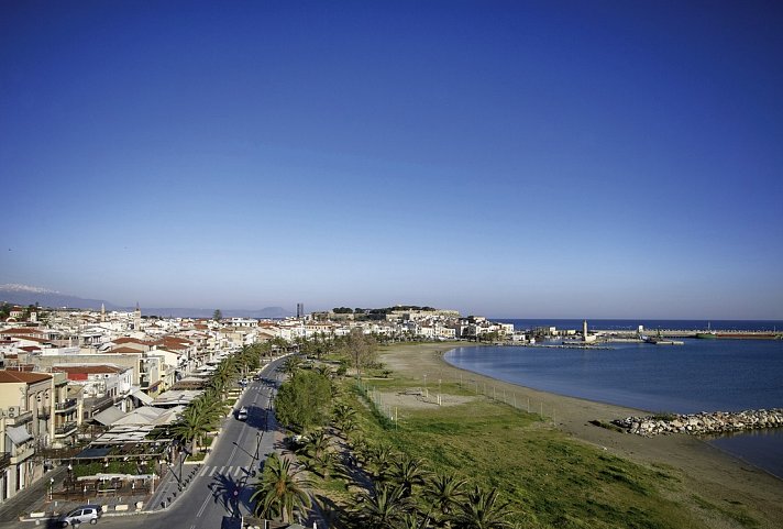 Kyma Suites Beach Hotel