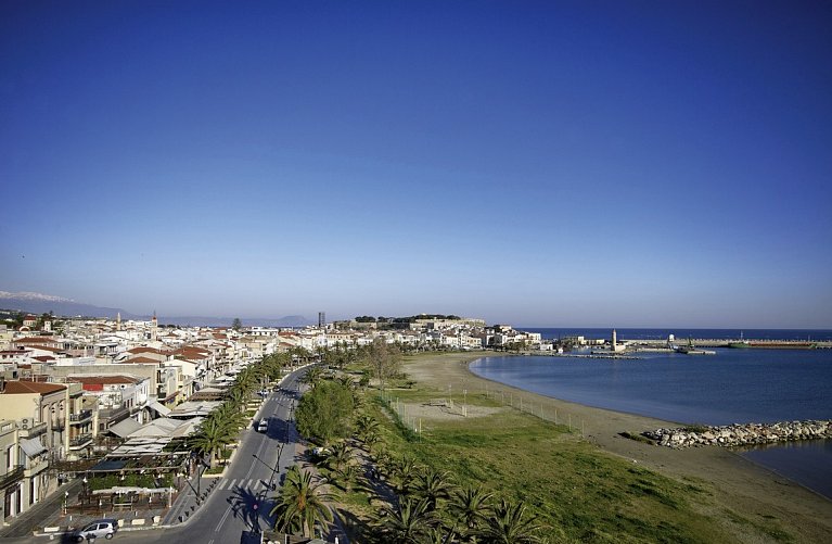 Kyma Suites Beach Hotel