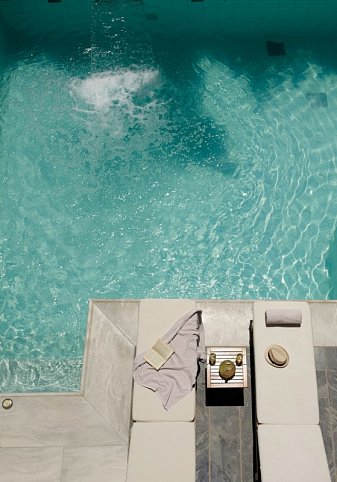 Kyma Suites Beach Hotel