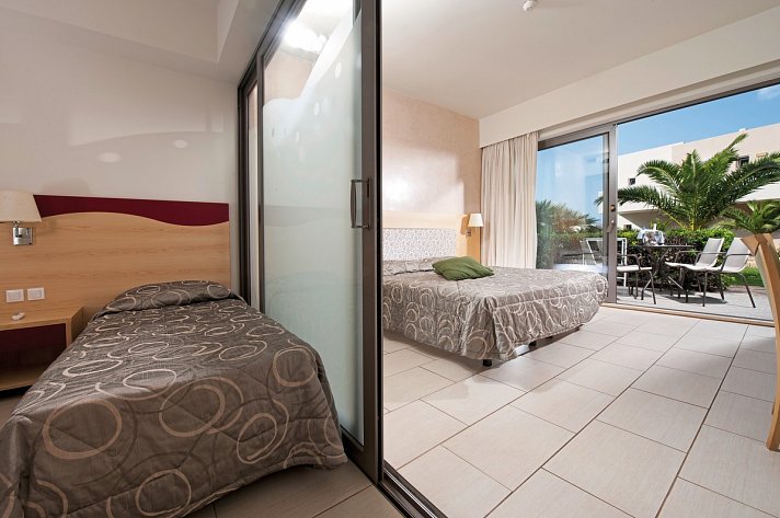 Grand Hotel Holiday Resort