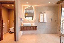Sentido Kyknos Beach - Wohnbeispiel Sentido Zimmer mit begehbarem Kleiderschrank (Zimmercodierung D1G)