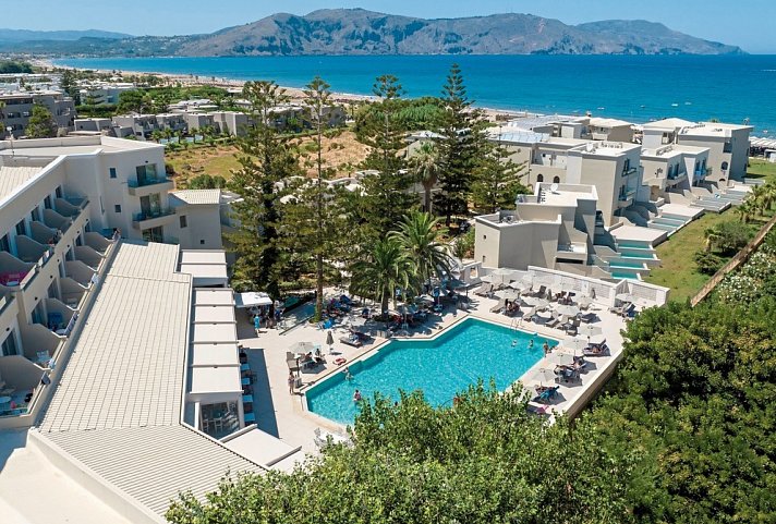 Vantaris Luxury Beach Resort