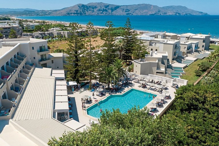 Vantaris Luxury Beach Resort