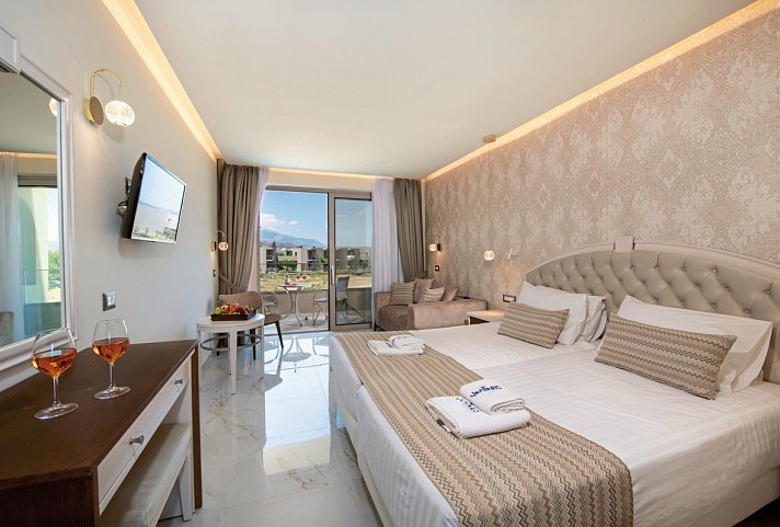 Vantaris Luxury Beach Resort - Wohnbeispiel Doppelzimmer Sup. seitl. Meerblick (Zimmercodierung DSN)