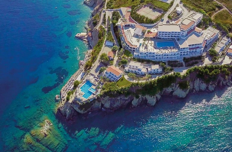 Peninsula Resort & Spa