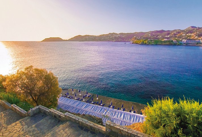 Peninsula Resort & Spa