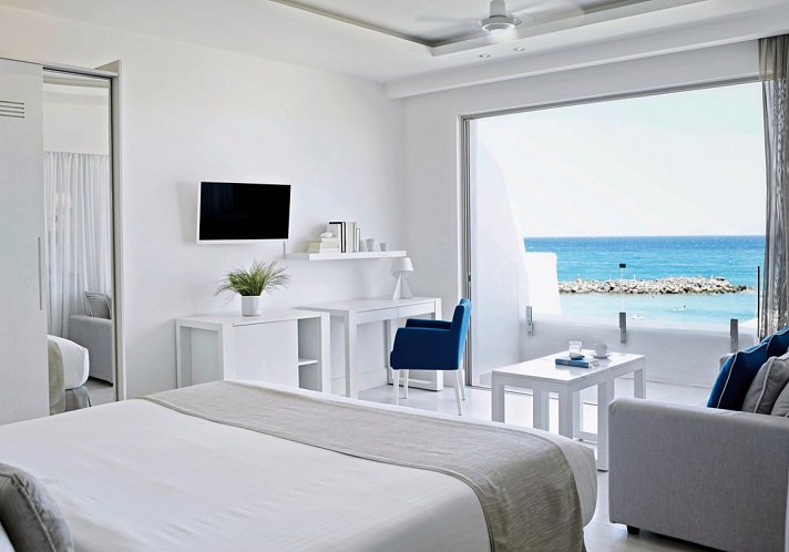 Knossos Beach Bungalow Suites Resort & Spa