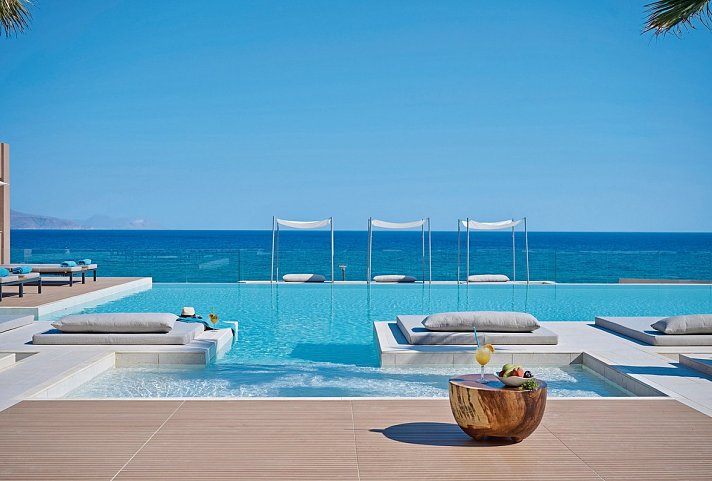 Oros Luxury Beach Resort