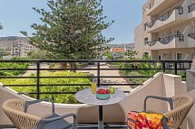 Themis Beach Hotel - Wohnbeispiel Doppelzimmer Gartenblick (Zimmercodierung DBG)
