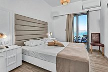 Sunset Beach Hotel - Wohnbeispiel Familienzimmer Meerblick (Zimmercodierung FBM)
