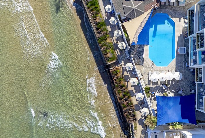 Sunset Beach Hotel