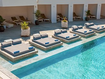 Matheo Villas & Suites